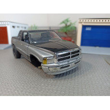 Модель автомобиля Dodge Ram 1500 (1/30)