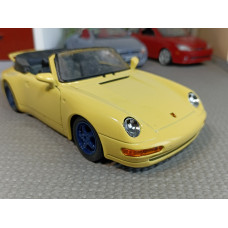 Модель автомобиля Porsche Carrera 911 №2 (1/24)