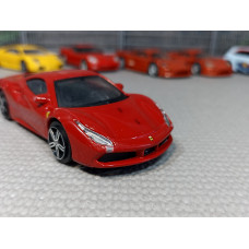 Модель автомобиля Ferrari 488 GTB (1/43)
