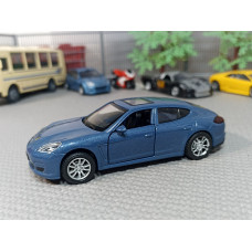 Модель автомобиля Porsche Panamera S (1/43)
