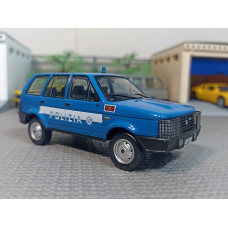 Модель автомобиля RAYTON Fissore Magnum 2,5 TDI №1 (1/43)