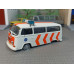 Модель автомобиля Volkswagen Kombi от IXO (1/43)
