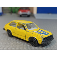 Модель автомобиля Chevrolet Corvette (1/64)