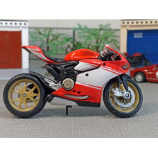 Модель мотоцикла Ducati №2 (1/18)
