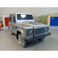 Модель автомобиля Land Rover Defender №1 (1/24)