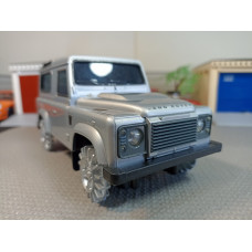 Модель автомобиля Land Rover Defender №1 (1/24)