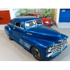 Масштабная модель Chevrolet Fleetline Aerosedan (1/24)
