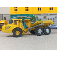 Самосвал карьерный VOLVO Dumper (1/87)