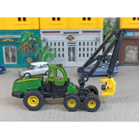 Трактор John Deere с манипулятором (1/87)