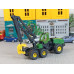 Трактор John Deere с манипулятором (1/87)