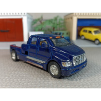 Модель автомобиля Ford F-650 Super CrewZer №2 (1/55)