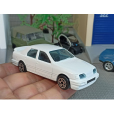 Модель автомобиля Ford Sierra (1/43)