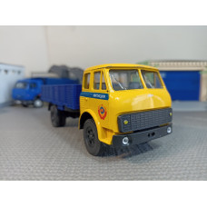 Модель грузовика MAN милиция (1/43)
