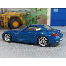 Масштабная модель BMW Z4 (1/43)