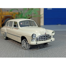 Масштабная модель ЗИМ-12А (1/43)