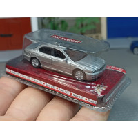 Масштабная модель Jaguar X-Type (1/72)