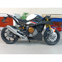 Модель мотоцикла BMW (1/12)