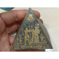 Сувенир пирамида Египта