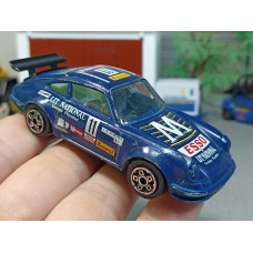 Модель автомобиля Porsche 911 (1/43)