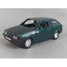 Масштабная модель ВАЗ-2108 (1/35)