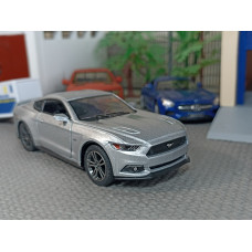 Масштабная модель Ford Mustang GT 2015г. (1/38) Масштабная модель Ford Mustang GT 2015г. (1/38)