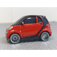 Модель автомобиля Smart Fortwo (1/50) Модель автомобиля Smart Fortwo (1/50)