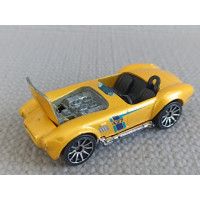 Машинка Shelby Cobra 427 (1/64)