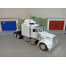 Модель грузовика Kenworth W900 белые (1/43)