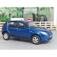 Масштабная модель Renault Sandero (1/43)