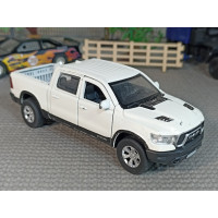 Масштабная модель Dodge Ram 1500 (1/46)