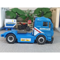 Тягач Mercedes-Benz SK (1/64)